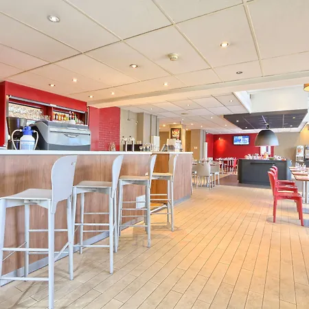 Campanile Paris Ouest - - La Defense Hotel Nanterre