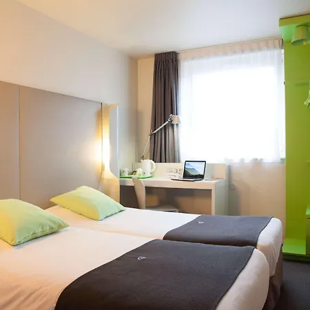 Campanile Paris Ouest - - La Defense 3* Nanterre