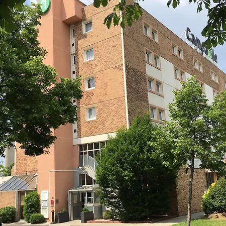 Hotel Campanile Paris Ouest - - La Defense Nanterre