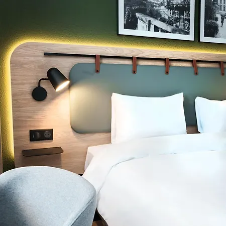Campanile Paris Ouest - - La Defense Hotel Nanterre