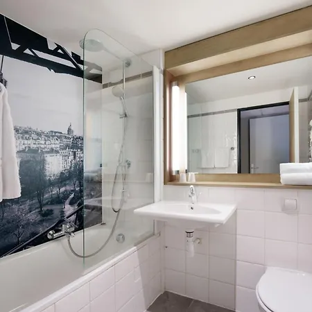 Hotel Campanile Paris Ouest - - La Defense Nanterre