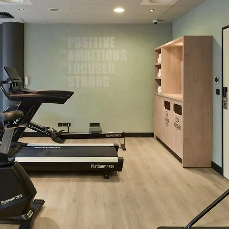 Hotel Campanile Prime - La Defense 3*