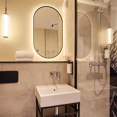 Hotel Campanile Prime - La Defense 3*