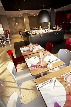 Campanile Paris Ouest - - La Defense 3*
