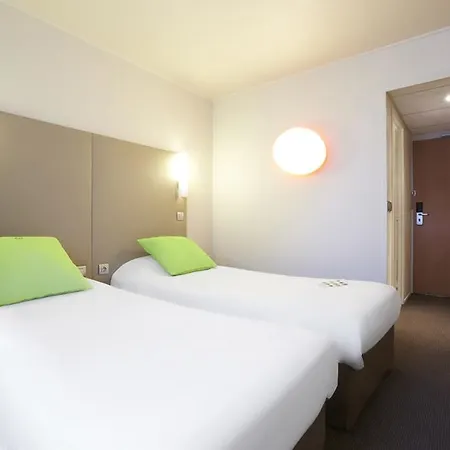 Hotel Campanile Paris Ouest - - La Defense Nanterre