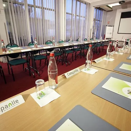 Hotel Campanile Paris Ouest - - La Defense Nanterre